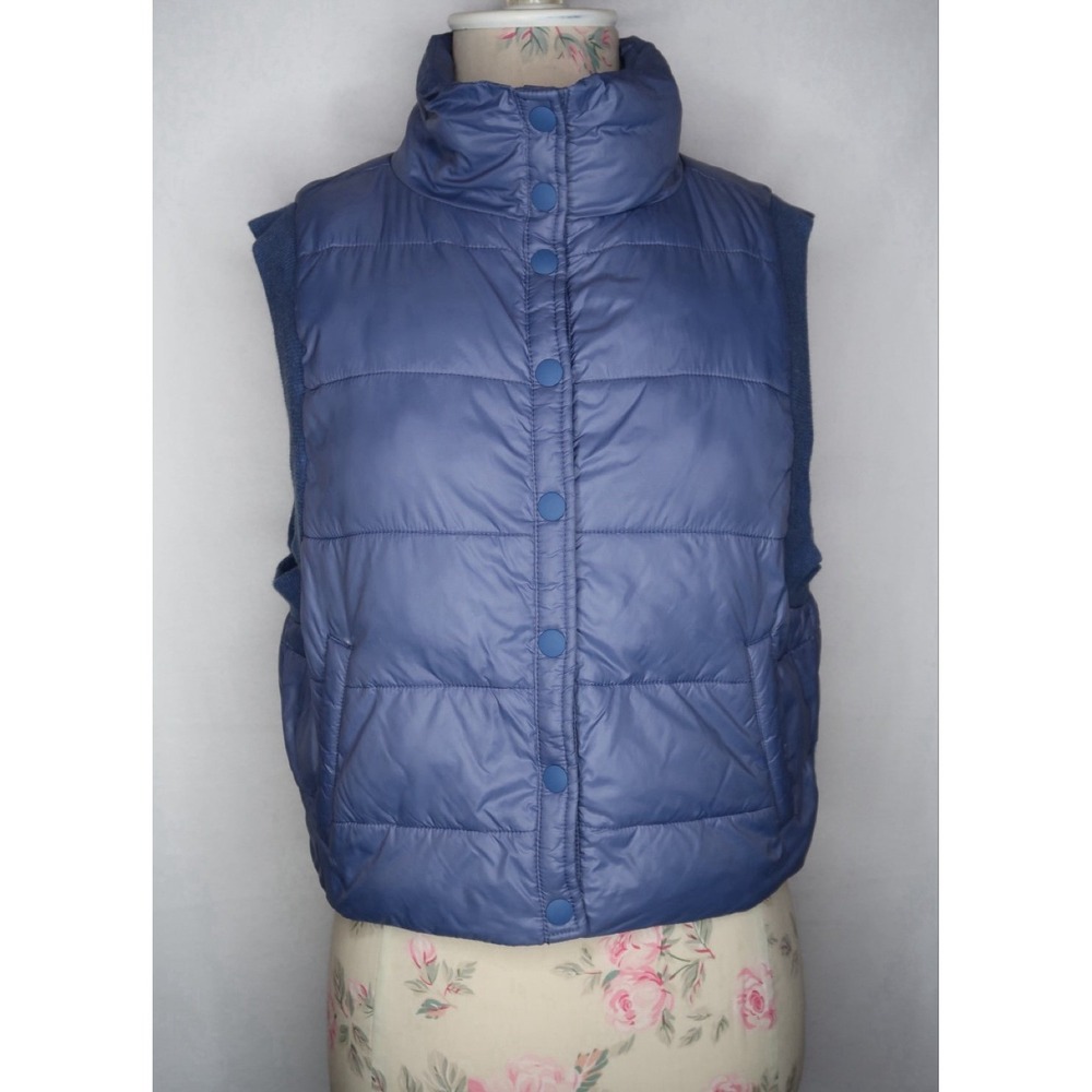 OFFLINE by Aerie Blue Cropped Snap Front Puffer Vest Women's XS Quilted Cozy EUC